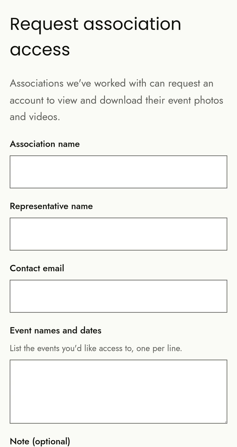 Le formulaire de demande d'accès association sur la page Contact (en anglais)