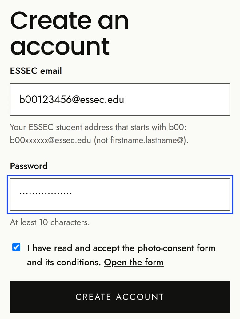 La page d'inscription (en anglais) : email ESSEC en b00, mot de passe, case droit à l'image